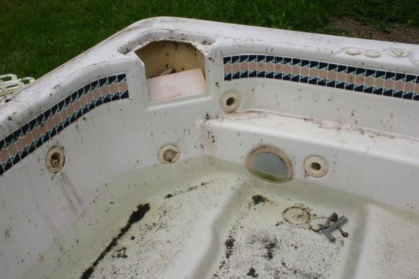 Hot Tub Removal in Livonia