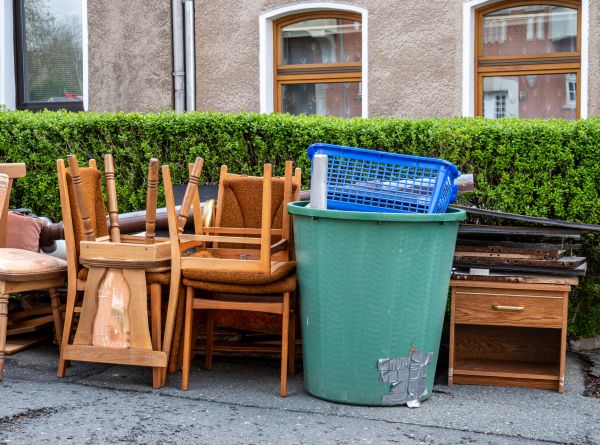 Chair Disposal Service in Livonia