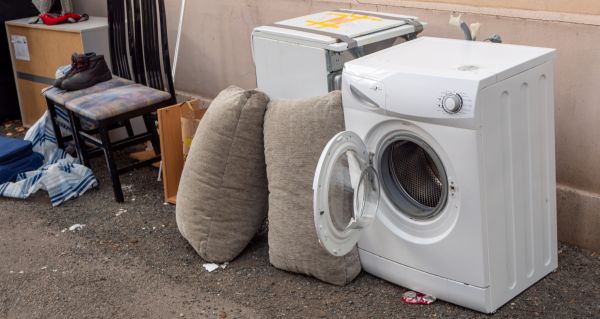 Washer Dryer Disposal in Livonia